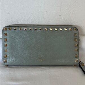 Valentino Rockstud Zip-Around Leather Wallet - Light Blue